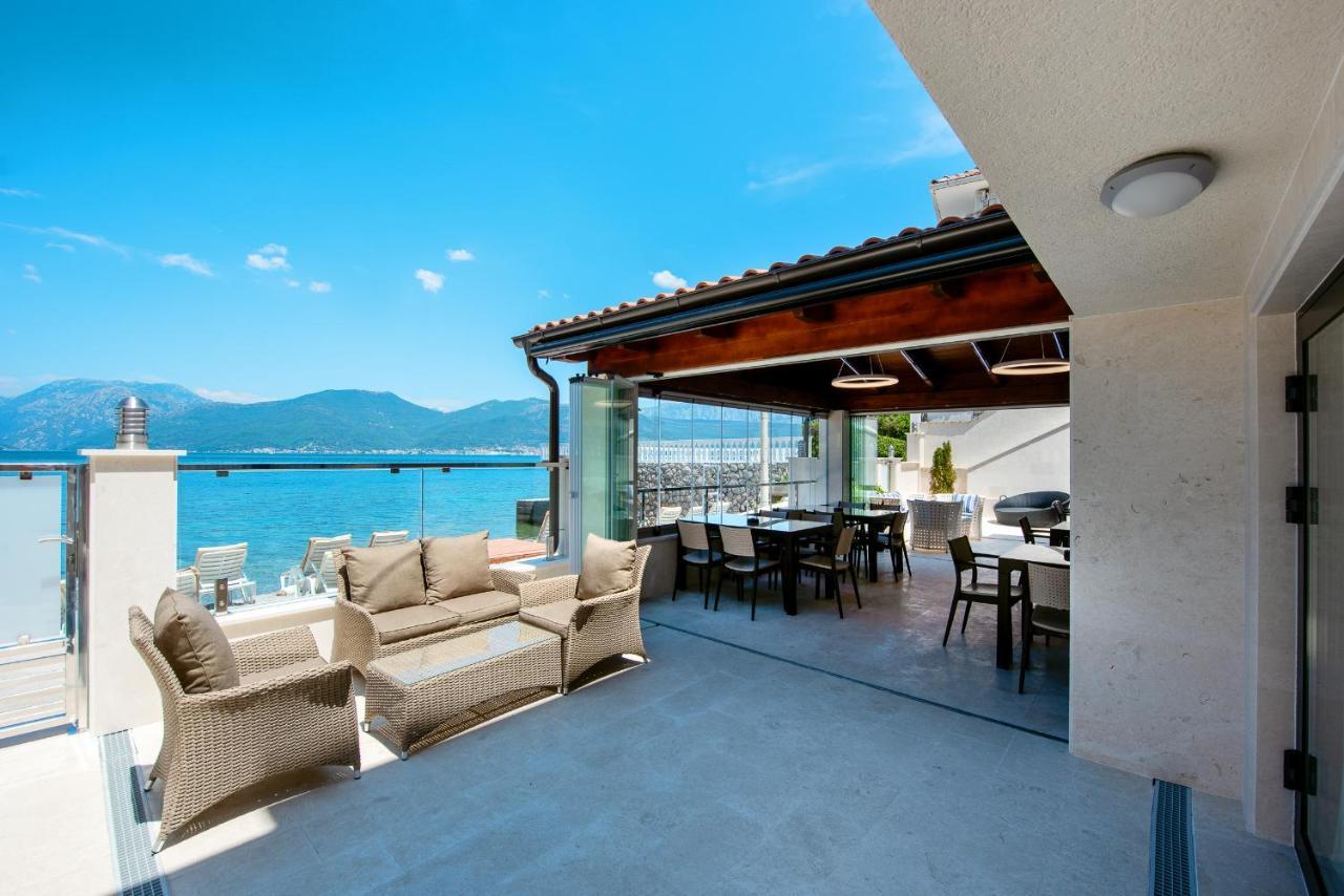 Santorini Apart Krasići Exteriér fotografie