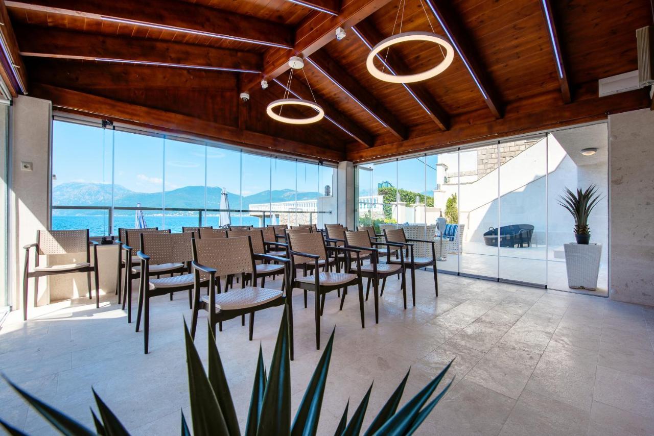 Santorini Apart Krasići Exteriér fotografie