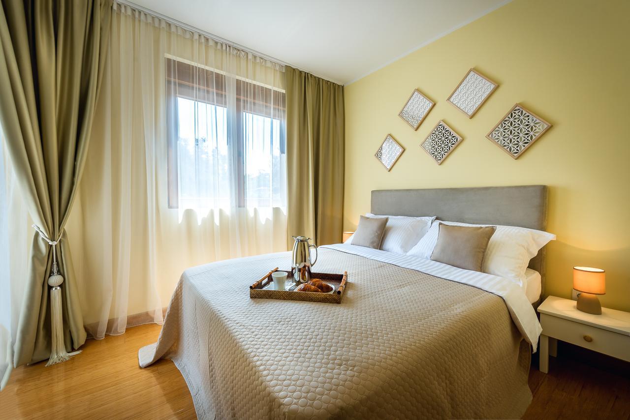 Santorini Apart Krasići Exteriér fotografie