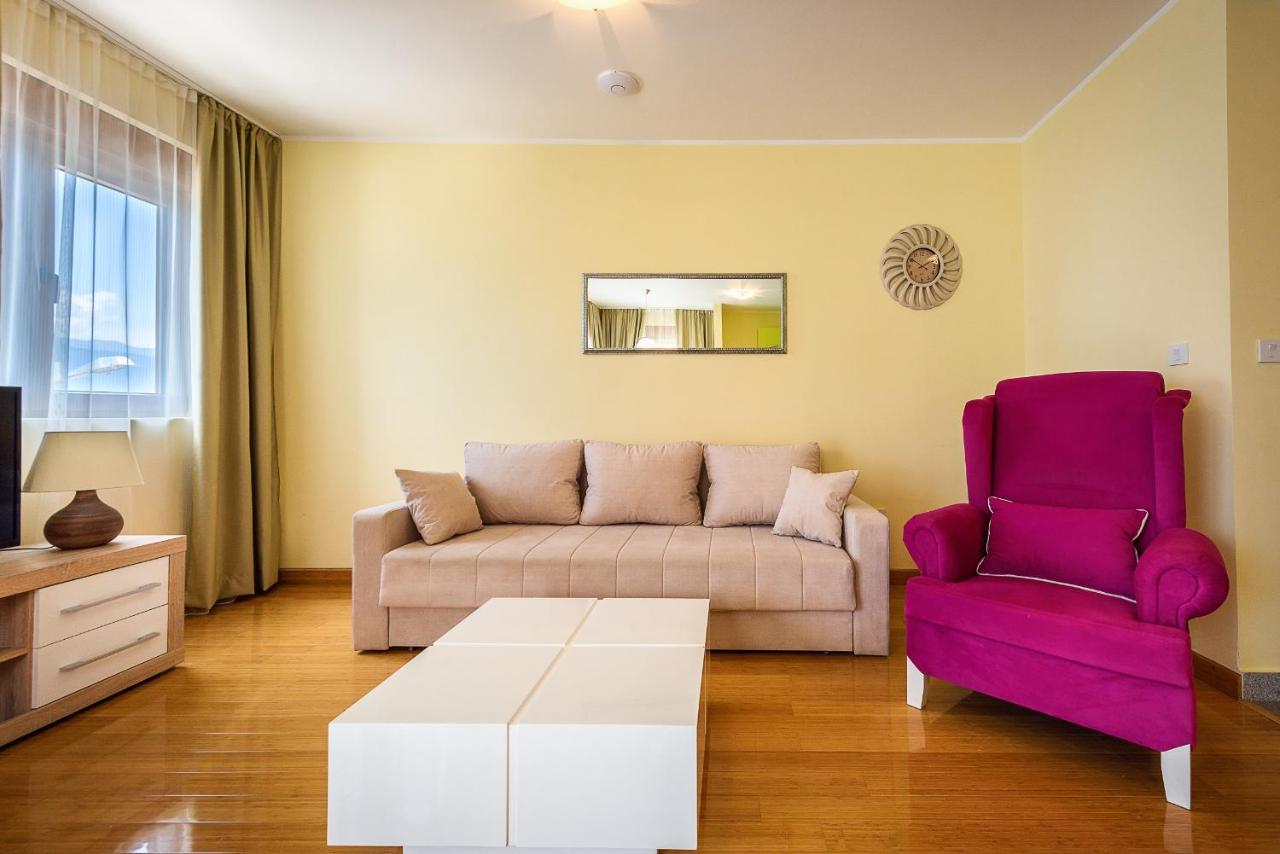 Santorini Apart Krasići Exteriér fotografie