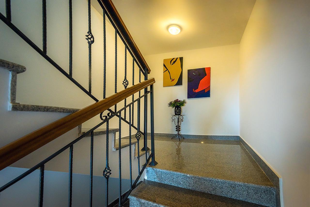 Santorini Apart Krasići Exteriér fotografie